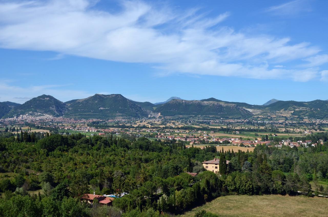 Agriturismo Villa Mozart Nel Verde Gubbio Extérieur photo