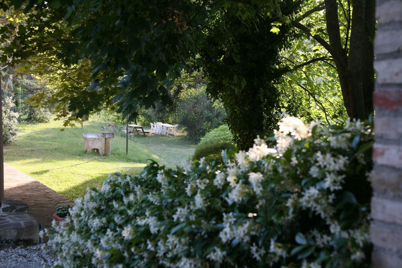 Agriturismo Villa Mozart Nel Verde Gubbio Extérieur photo