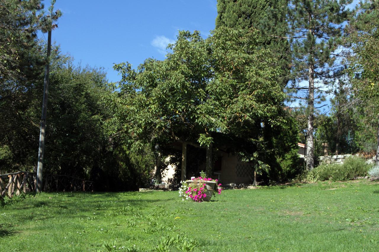 Agriturismo Villa Mozart Nel Verde Gubbio Extérieur photo