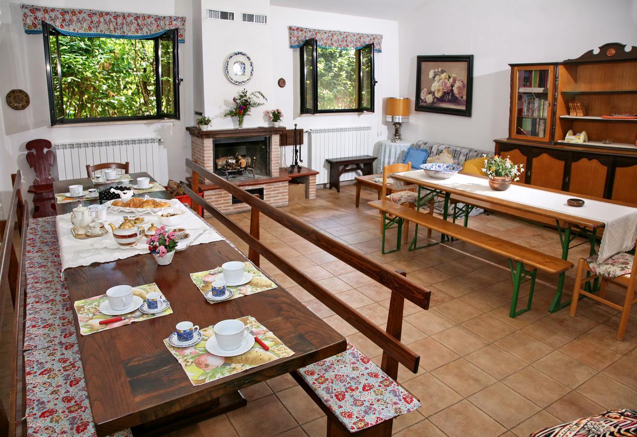 Agriturismo Villa Mozart Nel Verde Gubbio Extérieur photo
